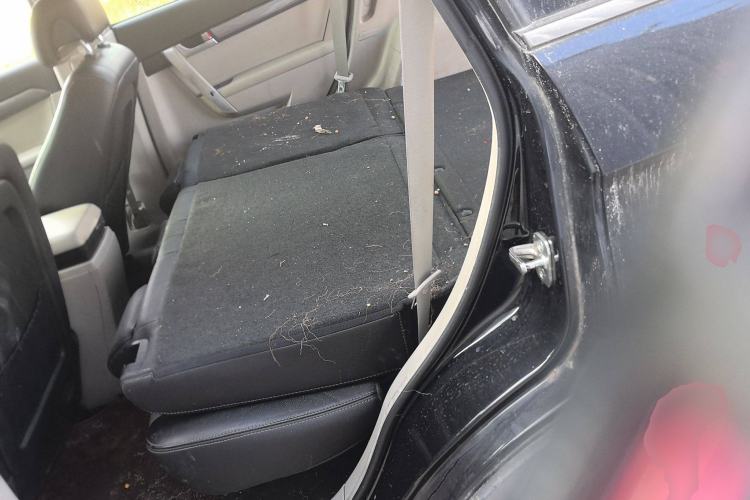 Used Chevrolet Captiva 2011 2.4 AT 5-Seater Comfort Edition
