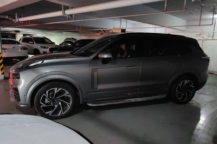 Used Lynk & Co 09 2021 2.0T Halo Six-Seater