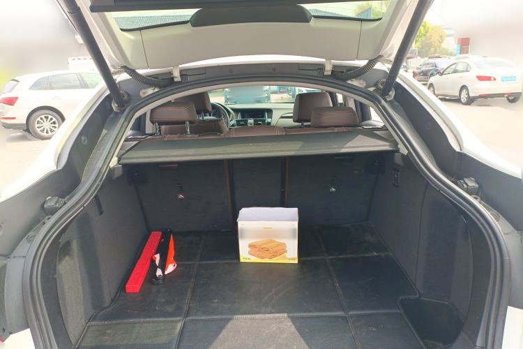 Used BMW X4 2014 xDrive20i X Design Package Trunk