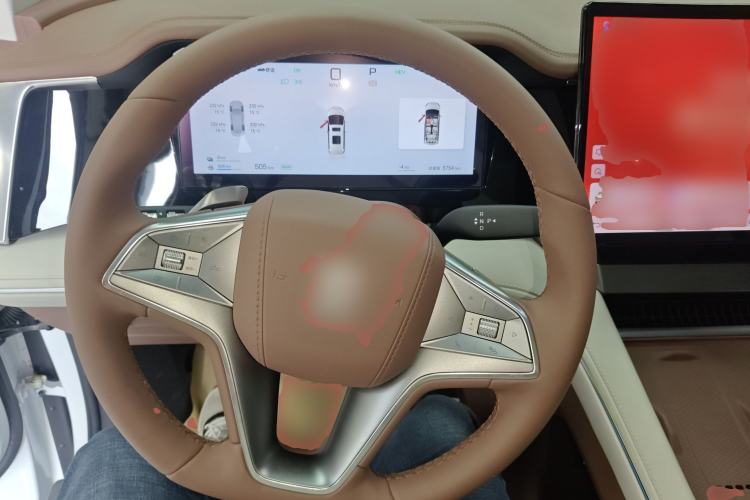 Used BYD Xia 2025 DM-i 1.5T 100km Supreme Edition Steering Wheel