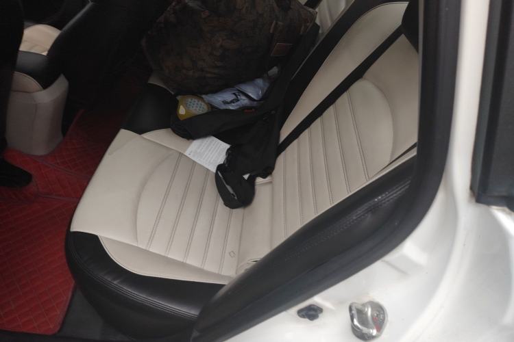 Used Soueast V5 Lingzhi 2017 1.5L Manual New Elite Model Left Rear Seat