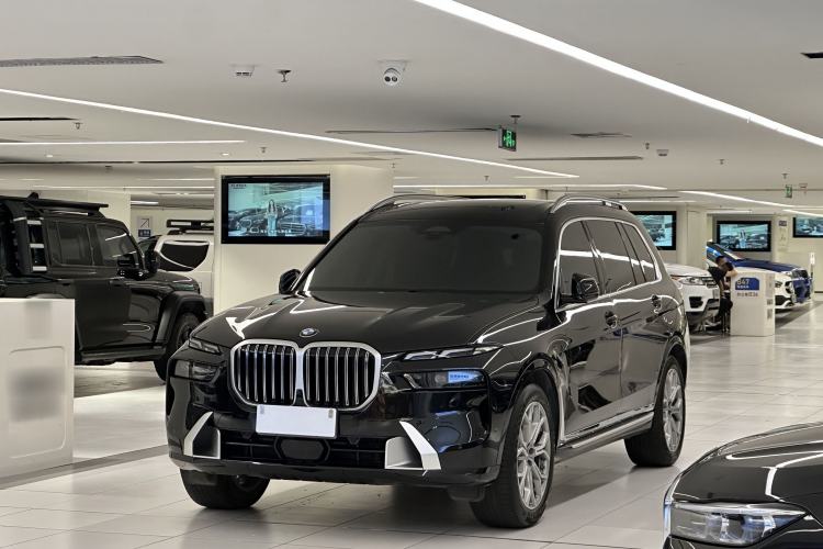 Used BMW X7 2024 xDrive40i Luxury Package – Leading Model