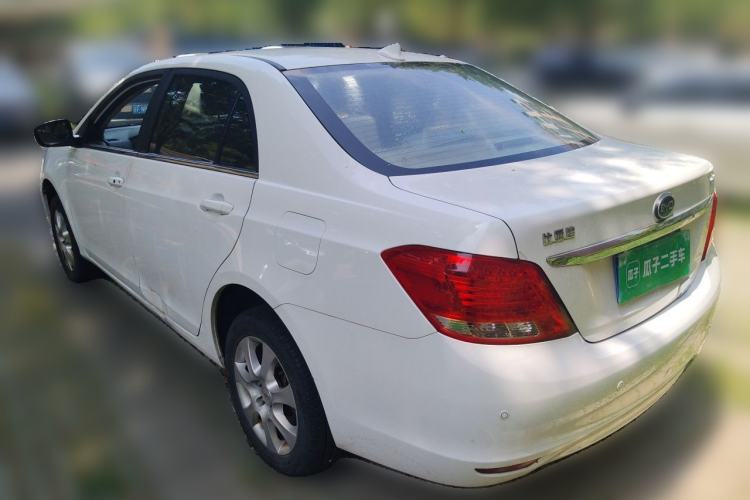 Used BYD e5 2017 300 Prestige Edition Rear Left 45 Deg