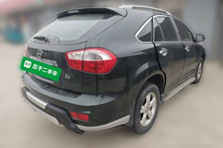 Used BYD S6 2012 2.0L Manual Luxury Version
