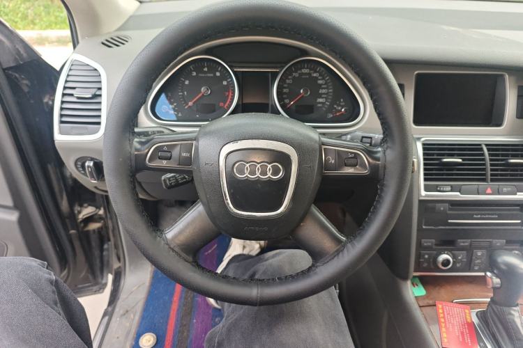 Used Audi Q7 2011 3.0 TFSI Ambition (200kW) Steering Wheel