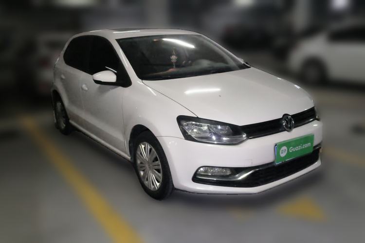 Used Volkswagen Polo 2016 1.6L Automatic Comfort Model Front Right 45 Deg