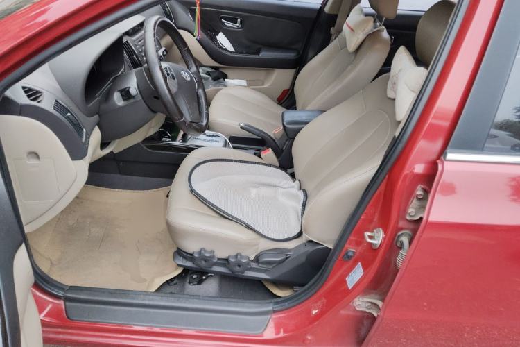 Used Hyundai Celesta 2011 1.6L Automatic Luxury Version
