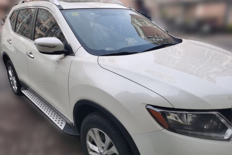 Used Nissan X-Trail 2014 2.5L CVT Leading Edition 4WD
