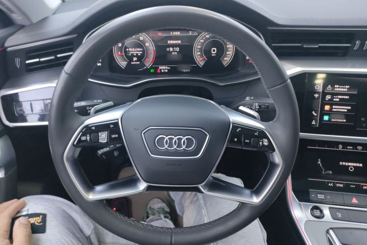 Used Audi A7L 2024 45TFSI S-line Dream-Building Edition Flow Crystal Package
