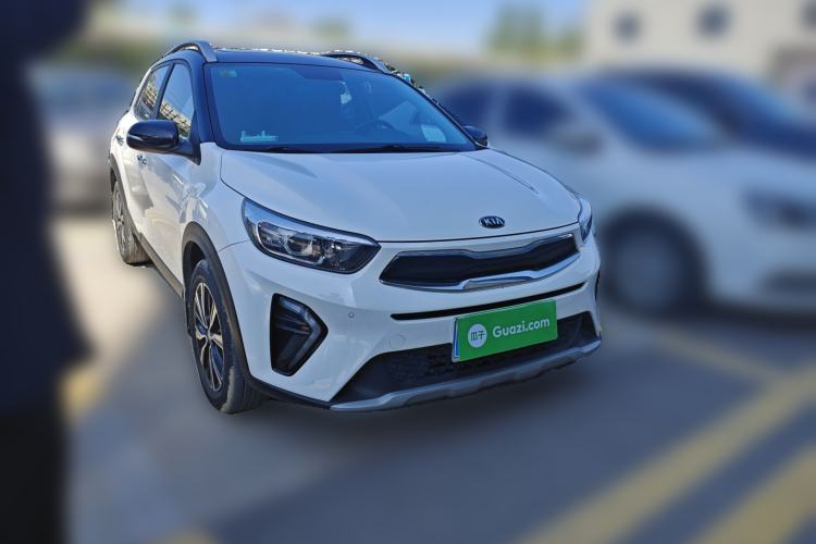 Used Kia kx1 Stonic 2021 1.4L CVT Fun & Sunroof Model Front Right 45 Deg