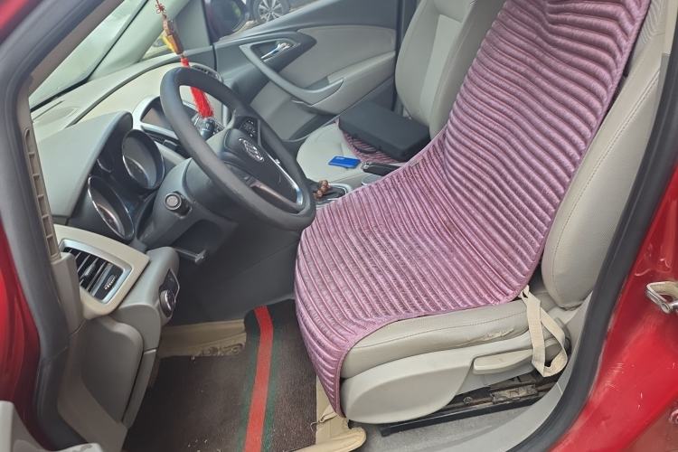 Used Buick GT 2013 XT 1.6L Automatic Fashion Edition Left Front Seat