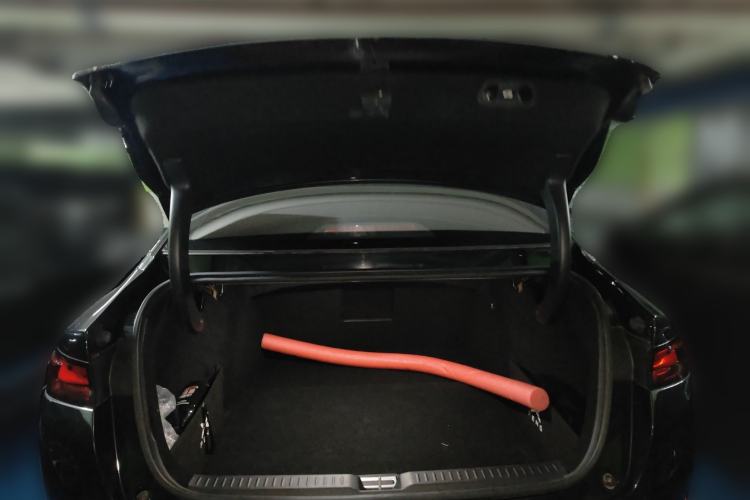 Used XPeng P5 2022 550E Trunk