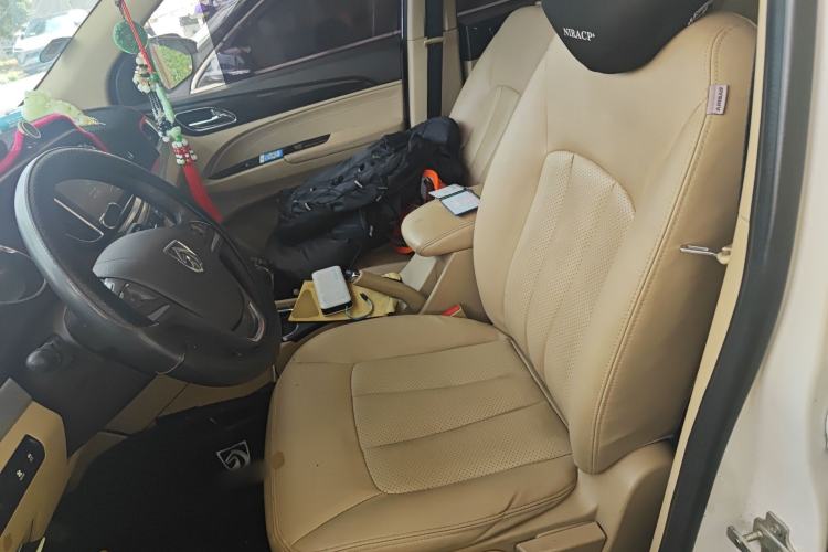 Used Baojun 730 2016 1.5T Manual Luxury Edition 7 Seats