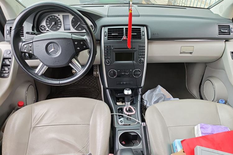 Used Mercedes-Benz B-Class 2009 B 200 Fashion Model Center Console