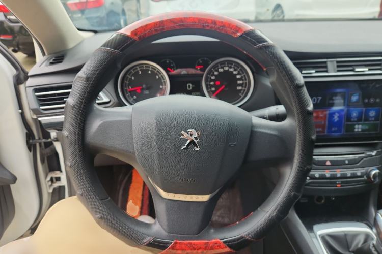 Used Peugeot 408 2014 1.8L Manual Leading Edition
