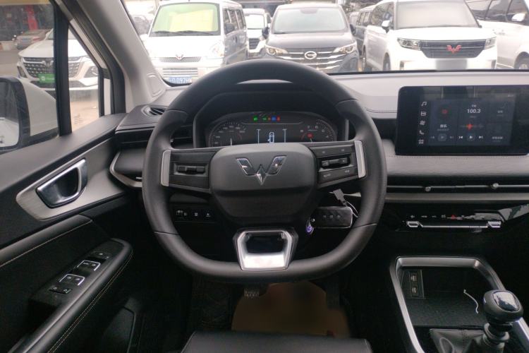 Used Wuling Jiachen 2022 1.5L Manual Comfort Edition
