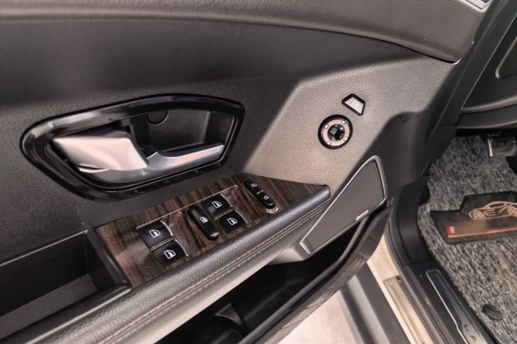 Used Land X7 2015 2.0T Panoramic Flagship Edition