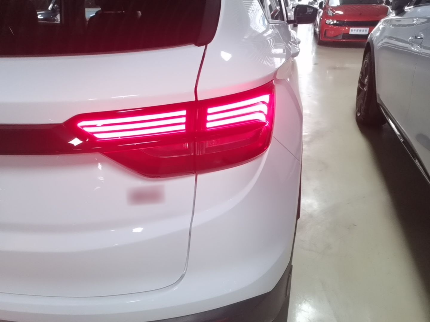 Geely Auto Coolray 2024 1.5T DCT Longteng Edition — снимка 9