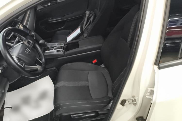 Used Honda Civic 2021 HATCHBACK 220TURBO CVT Trendy Cool Edition
