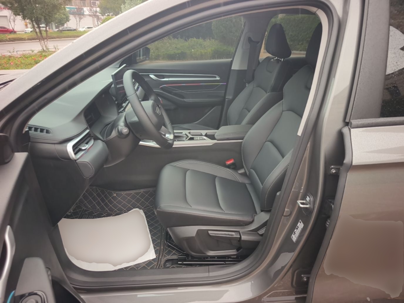 Geely Auto Emgrand 2026 Model 4th Generation 4 Millionth Anniversary Edition 1.5L CVT Overdrive Edition — снимка 17