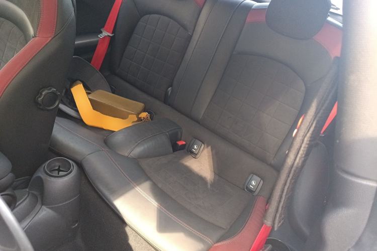 Used MINI JCW 2017 2.0T JOHN COOPER WORKS Left Rear Seat
