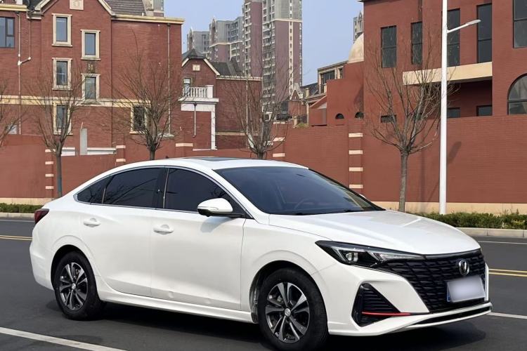 Used CHANGAN Eado 2023 Changan Edition PLUS Blue Whale NE 1.4T GDI DCT Prestige Version Exterior 5