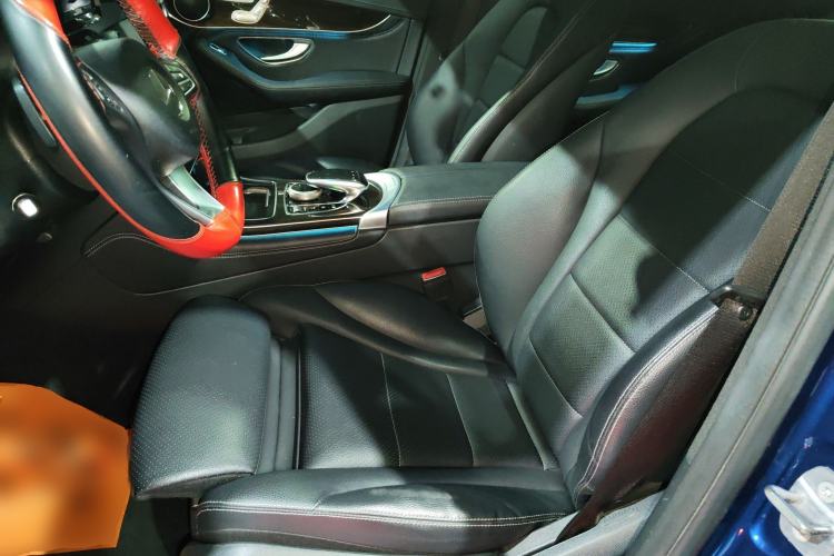 Used Mercedes-Benz GLC 2019 GLC 260 L 4MATIC Dynamic Model