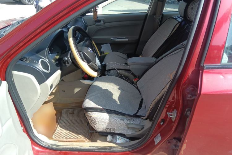 Used CHANGAN Alsvin V3 2012 1.3L Manual Comfort Version China IV Standard
