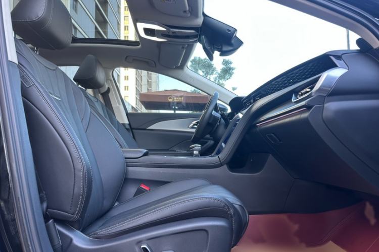 Used Hongqi H5 2024 2.0T Automatic Smart Connect Flagship Edition
