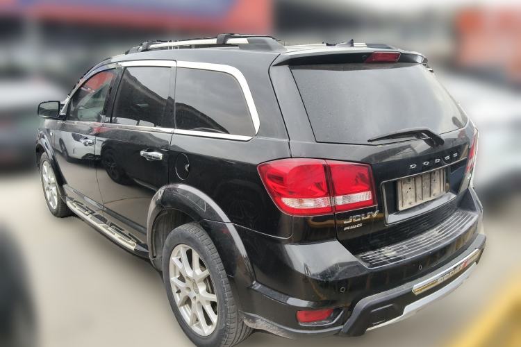 Used Dodge Journey 2015 2.0TD Four-Wheel Drive Luxury Edition Rear Left 45 Deg