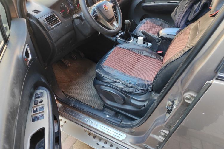 Used FORTHING Joyear X5 2013 1.6L Manual Luxury Model China V Standard
