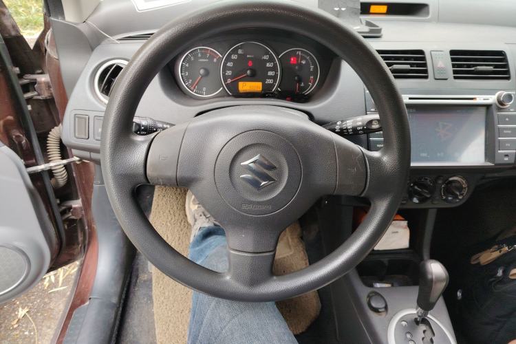 Used Suzuki Swift 2013 1.5L Automatic Standard Edition