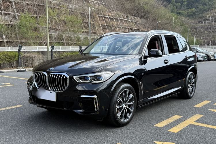 Used BMW X5 2022 Restyled xDrive 30Li Luxury Version M Sport Package
