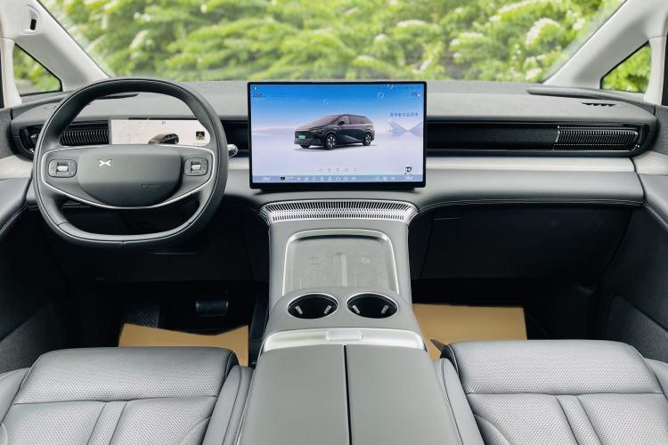 Used XPeng X9 2024 702 Ultra-Long Range Pro
