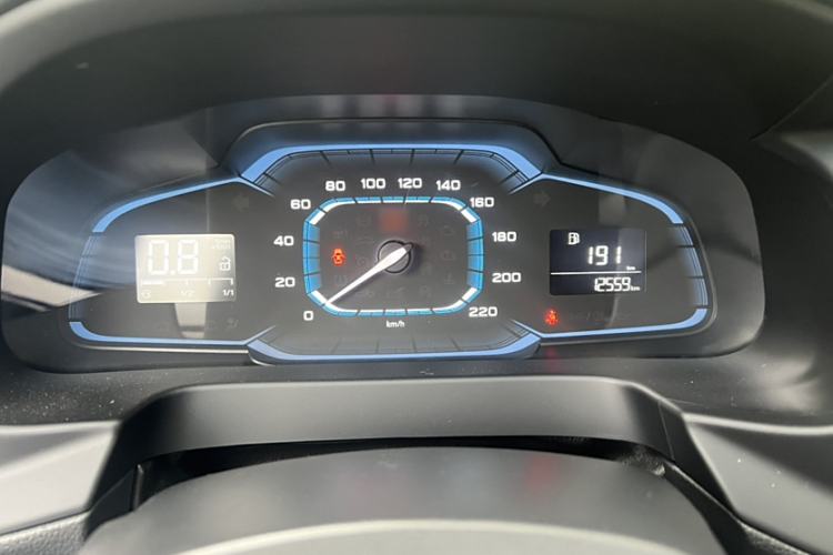 Used Roewe 360 2016 1.5L Manual Smart Screen Version
