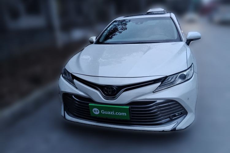 Used Toyota Camry 2018 2.0G Luxury Edition
