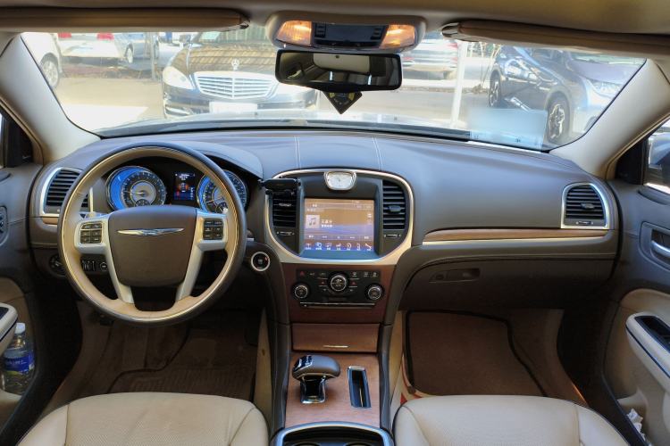 Used Chrysler 300C 2014 3.0L Excellence Edition