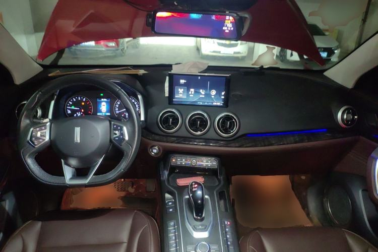 Used Wey VV5 2019 1.5T Two-Wheel Drive Color Pioneer