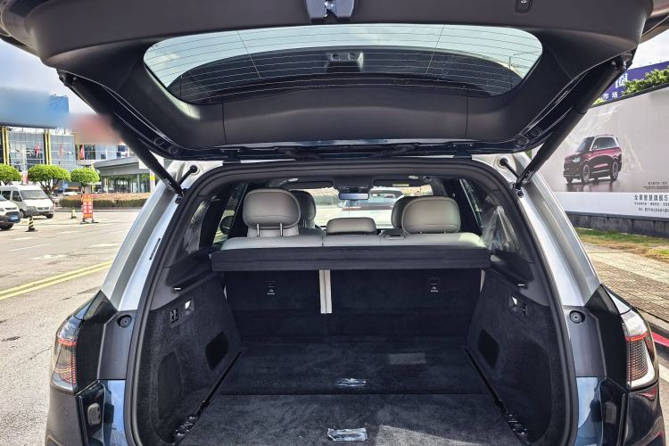 Used Hima AITO M9 2025 All-Electric Ultra Version 100 kWh 5-Seater Model
