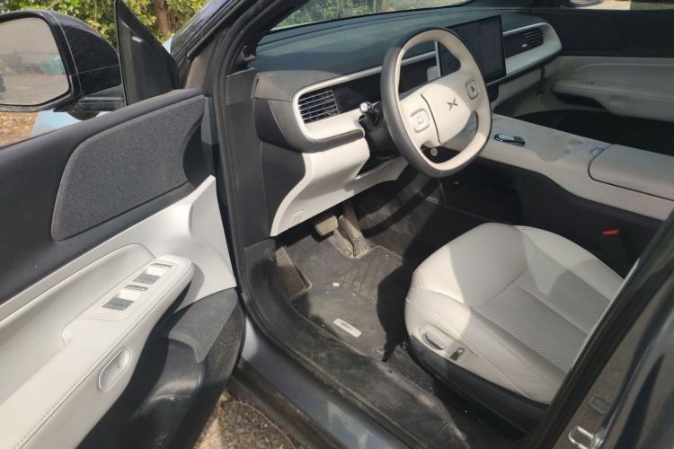 Used XPeng G6 2023 580 Long-Range Pro Driver Seat