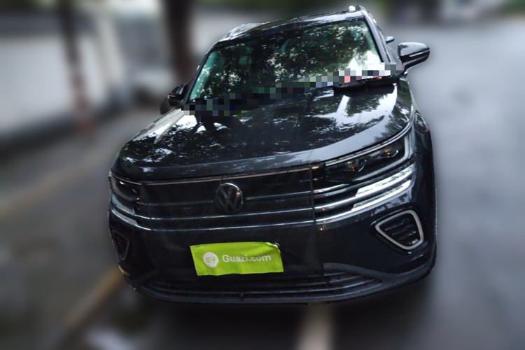 Used Volkswagen Tavendor 2023 330TSI Luxury Touring Edition
