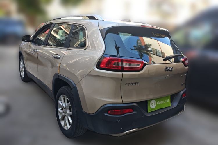 Used Jeep Cherokee 2016 2.4L Leading Smart Version