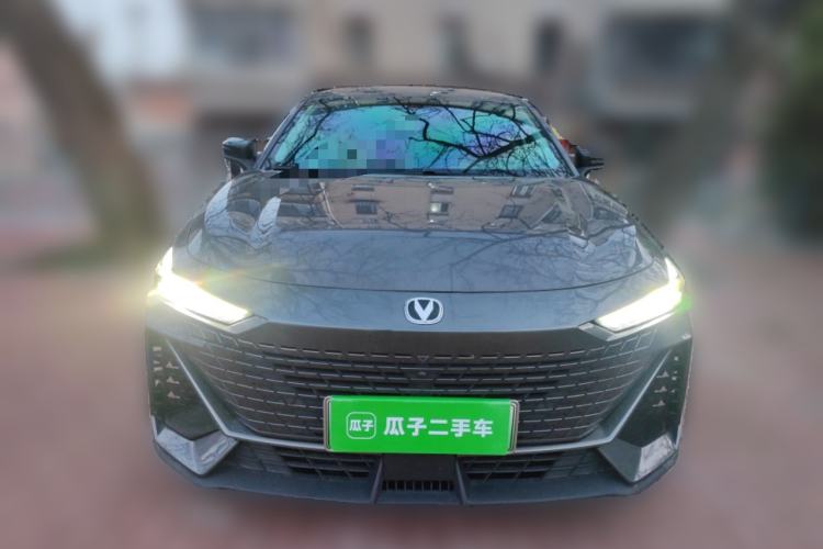 Used CHANGAN UNI-V iDD 2023 ZhiDian iDD 1.5T 113km Smart & Fun Version Front