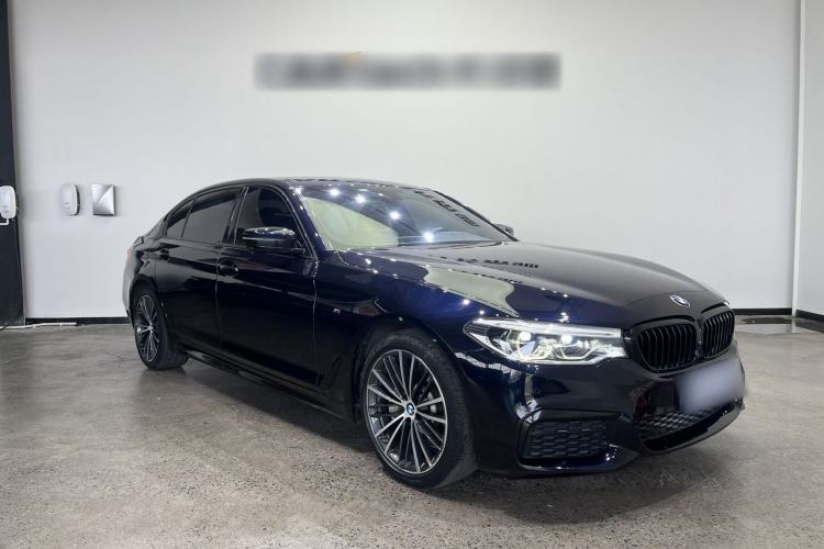 Used BMW 5 Series 2019 Restyled 530Li Luxury Edition M Sport Package Exterior 2