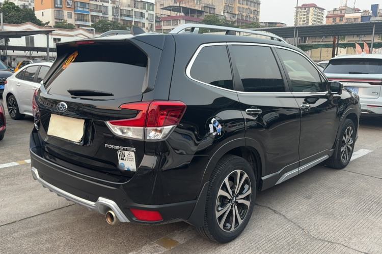 Used Subaru Forester 2022 2.0i AWD Flagship Edition EyeSight Exterior 3