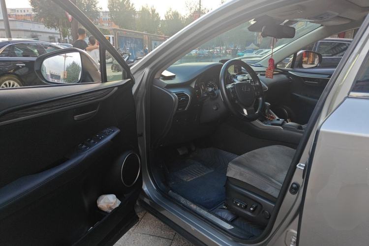 Used Lexus NX 2020 300h Front-Drive Fēngyuè Version China VI Standard
