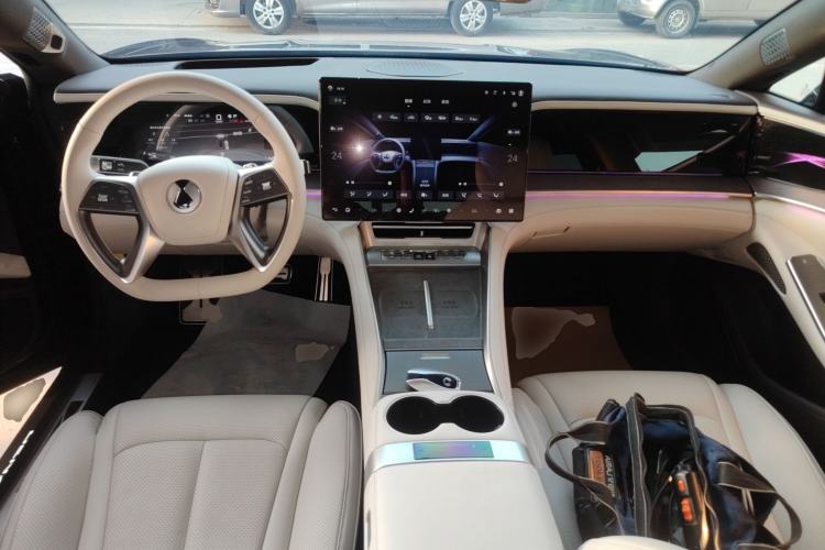 Used Denza Z9 2024 1100 km Four-Wheel Drive Max Version