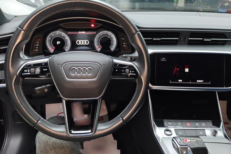 Used Audi A6L 2022 40 TFSI Luxury Dynamic Model Steering Wheel