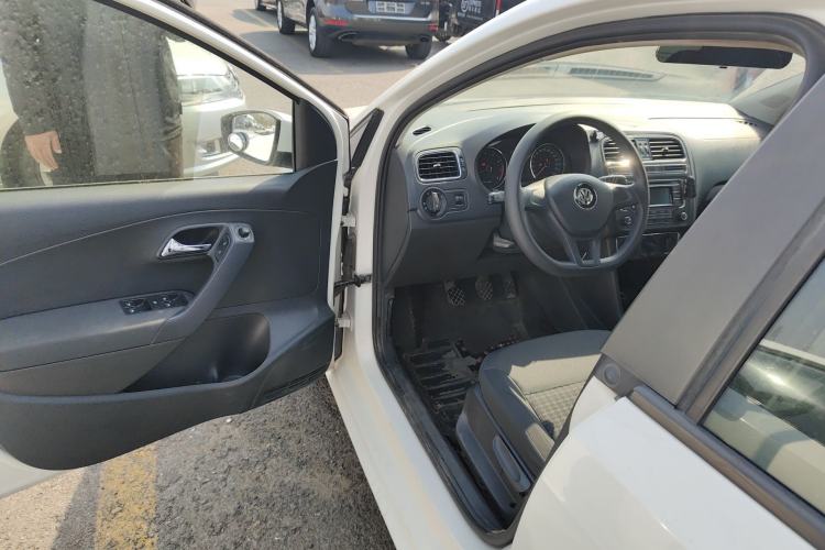 Used Volkswagen Polo 2014 1.4L Manual Comfort Edition Driver Seat