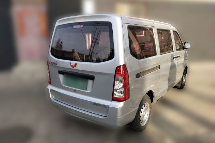 Used Wuling Rongguang S 2021 1.2L Base Model 7-Seater LSI
